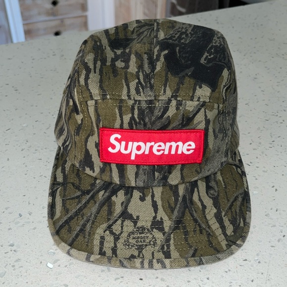 Supreme Military Camp Cap (FW18)
Mossy Oak Camo - Picture 1 of 5